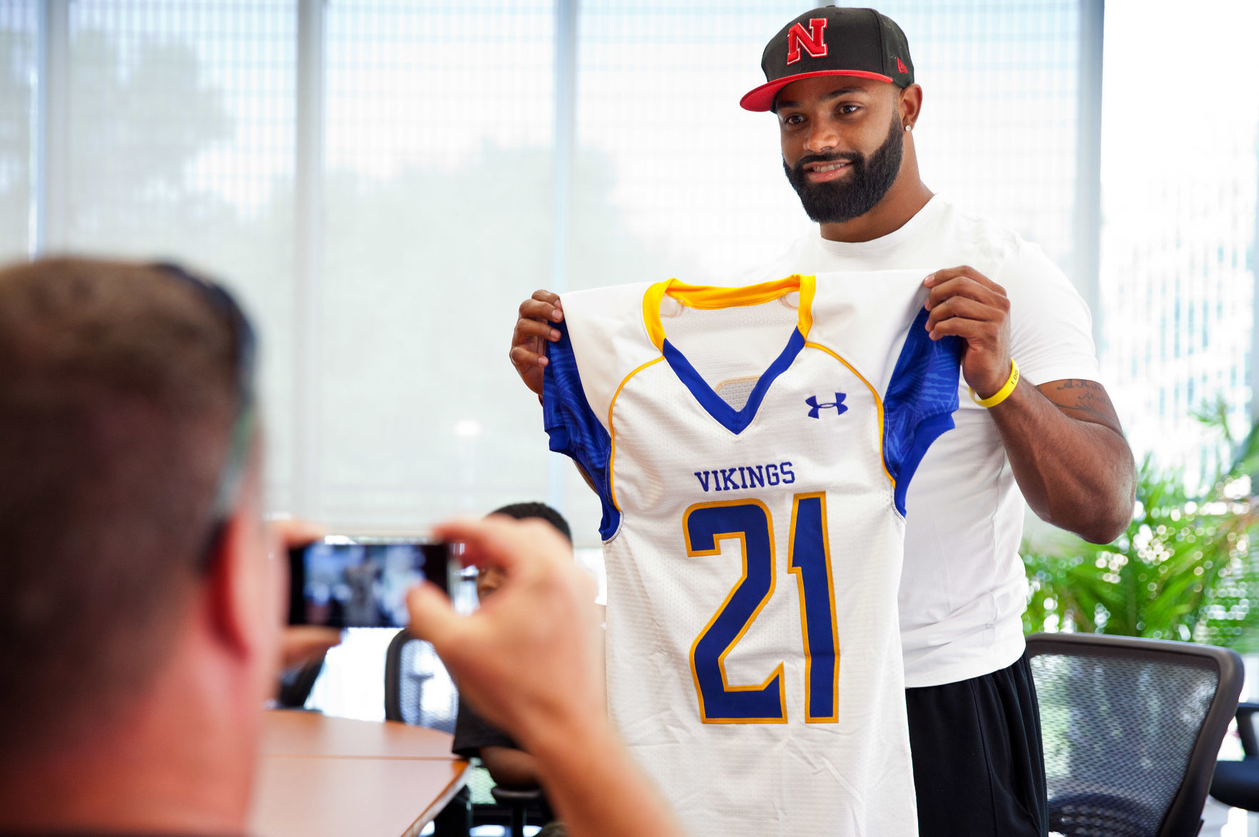 Niles paul jersey gifts to North High